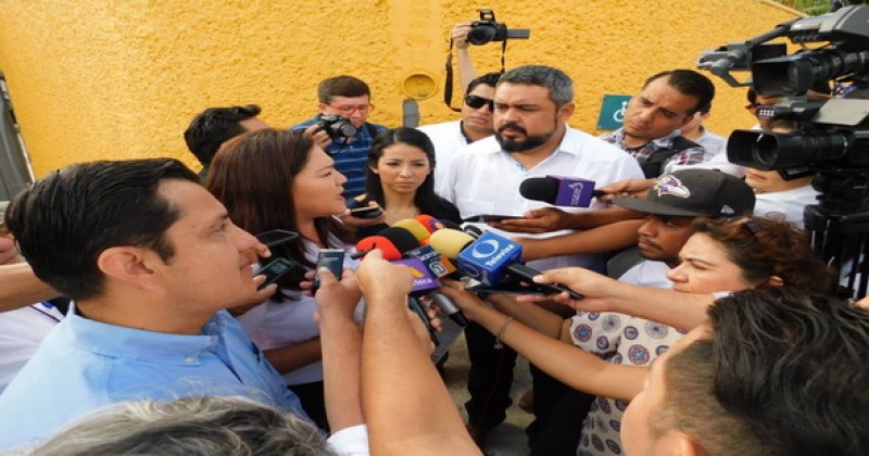 Diputados del PAN denuncian ante la ASEY a ex funcionarios estatales por jinetearse 2,223.716,873.58 del ISSTEY, según dijeron