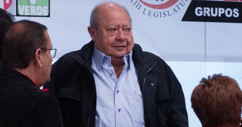 Las cuentas del líder petrolero Romero Deschamps y su familia habrían sido congeladas: bajo investigación de la UIF