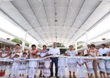 El gobierno del Estado invirtió un total de 353 millones de pesos para mejorar la infraestructura de 1,212 escuelas públicas estatales