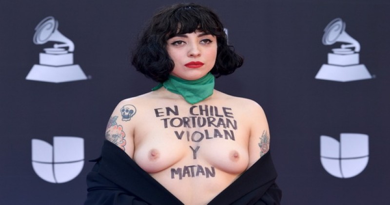 En Chile violan, torturan y matan denuncia la cantante chilena Mon Laferte
