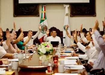 En la primera sesión ordinaria de 2020 el alcalde Renán Barrera Concha refuerza acciones a favor de las mujeres del municipio