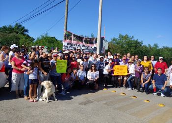 Habitantes de privadas de Conkal anuncian que esperarán acciones de Sayda Rodríguez tras reunirse con la funcionaria estatal por la contaminación de las granjas porcícolas de la zona