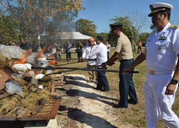 Incineran casi 200 kilos de drogas en Mérida