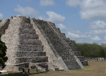 Se exenta a quienes viven en el Estado de Yucatán de pagar la entrada a las zonas arqueológicas de Chichén Itzá, Uxmal, Grutas de Loltún, Dzibilchlaztún, Balankanché y Ek Balam / Se pagará sólo la cuota del INAH