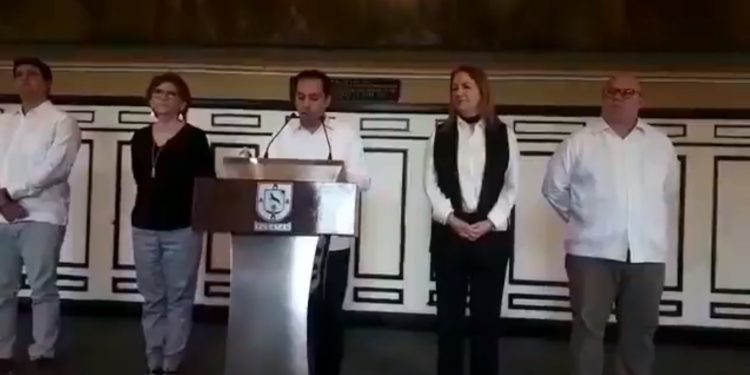 Anuncia gobernador Vila cancelación de nuevo impuesto en materia tecnológica: nos encaminábamos a un conflicto jurídico entre el gobierno federal y el gobierno estatal / Habrá más austeridad, dice