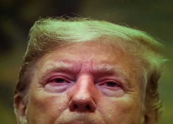 El presidente estadounidense, Donald Trump, planea desviar 7.2 mil millones de dólares del Pentágono a la construcción del muro fronterizo con México