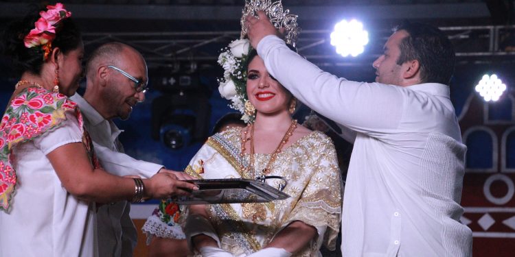 Miles de vallisoletanos y turistas participaron en el magno inicio de actividades de la Expoferia Valladolid 2020