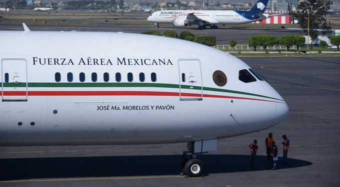 El presidente AMLO propone “rifar” el avión presidencial en la Lotería Nacional