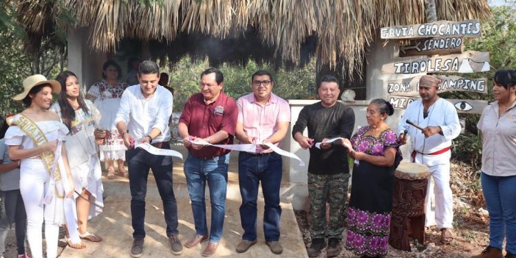 Inauguran parador ecoturístico “Grutas Chocantes” en Tekax