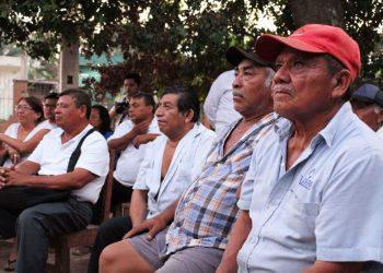 Campesinos preocupados por no poder ingresar a programas federales dicen
