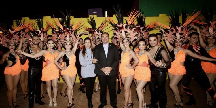 El alcalde Renán Barrera Concha presentó el programa del Carnaval de Mérida 2020