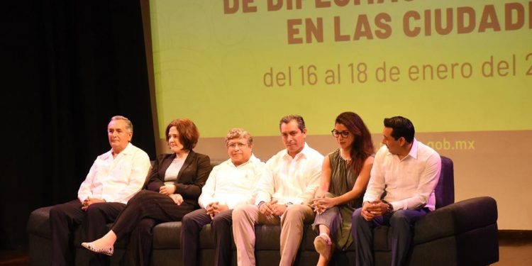 El diálogo, clave en la diplomacia cultural