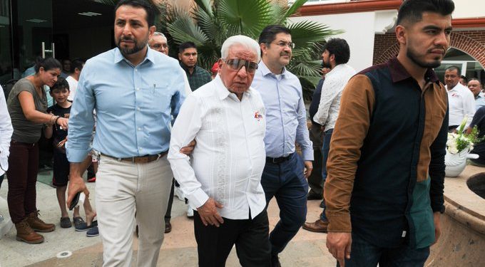 La Unidad de Inteligencia Financiera de la Secretaría de Hacienda confirmó que investiga a Antorcha Campesina por los presuntos delitos de lavado de dinero y huachicoleo