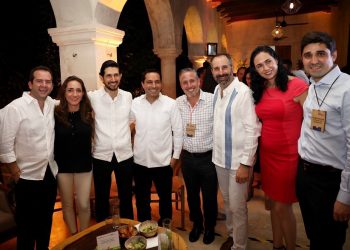 Gobernador Mauricio Vila sostuvo un encuentro con participantes del 10° Foro Latinoamericano de Inversión de Impacto (FLII)