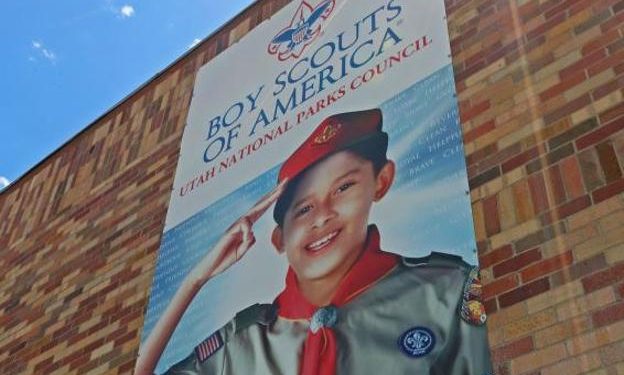 Boy Scouts of America se declaró en bancarrota como una estrategia fiscal para afrontar las miles de acusaciones de abuso infantil