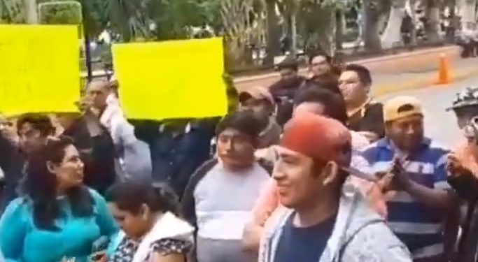 Atención inmediata a chatarreros tras protesta frente a Palacio Municipal / El Ayuntamiento que recibieron respuesta inmediata quienes solicitaron regularizar sus negocios