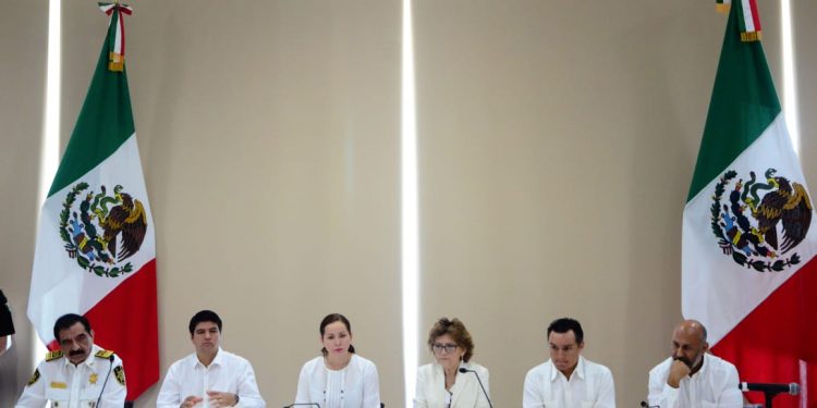 Asegura comandante Luis Felipe Saidén que no existen elementos involucrados en delincuencia organizada, durante comparecencia en el Congreso