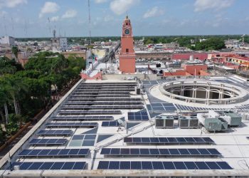 Ayuntamiento de Mérida quiere energía 100 por ciento renovable: aprobaron en Cabildo instalación de páneles solares en 99 edificios