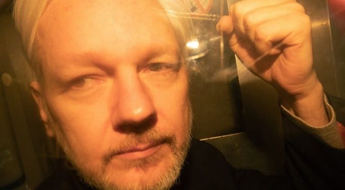La construcción de una denuncia falsa armada para justificar la persecución geopolítica contra Julian Assange por Eduardo Lliteras Sentíes