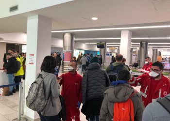 Un legislador iraní afirma que hay 50 muertos por el coronavirus en Irán