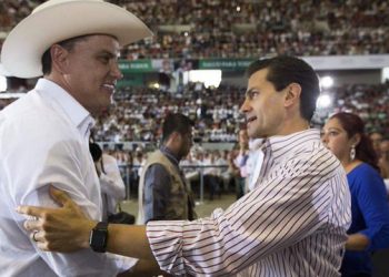 La Unidad de Inteligencia Financiera (UIF) bloqueó las cuentas de Roberto Sandoval Castañeda, ex Gobernador de Nayarit tras ser acusado por gobierno de Estados Unidos de recibir dinero del crimen organizado