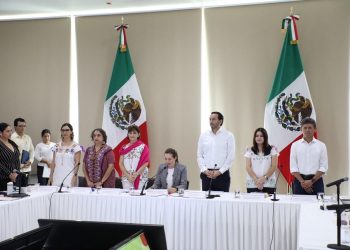 Este año se abrirán 6 nuevos Centros Municipales de Atención a las Mujeres, en Celestún, Sotuta, Oxkutzcab, Chikindzonot, Tecoh y Buctzotz, dijo en comparecencia en el Congreso la titular de la Secretaría de la Mujer