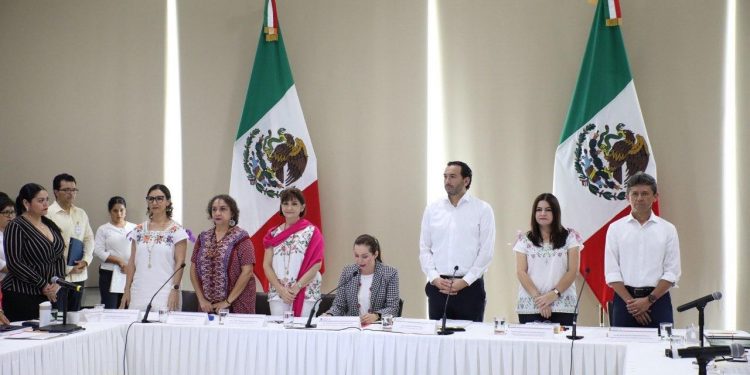 Este año se abrirán 6 nuevos Centros Municipales de Atención a las Mujeres, en Celestún, Sotuta, Oxkutzcab, Chikindzonot, Tecoh y Buctzotz, dijo en comparecencia en el Congreso la titular de la Secretaría de la Mujer