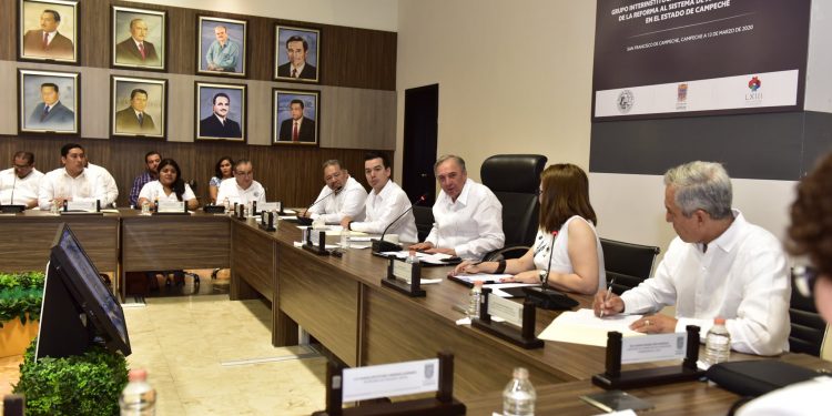 Gobierno de Campeche cuestionado por no cancelar el evento internacional “Ironman” y por esconder primer caso de coronavirus