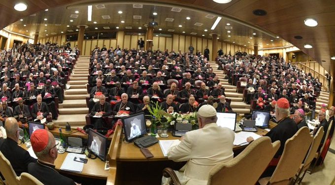 El Papa no se asomará a la Plaza de San Pedro para el tradicional Ángelus de los domingos ni habrá audiencia general por el coronavirus / Serán transmitidas desde el Vaticano