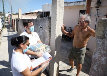 Gobierno de Yucatán comienza la distribución casa por casa de apoyos alimentarios a grupos vulnerables de todo el Estado, informan