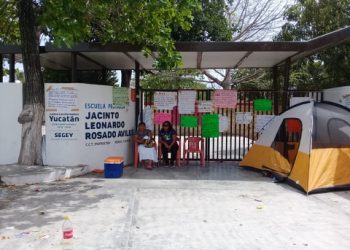 Una semana tomada por padres de familia la escuela primaria Jacinto Rosado