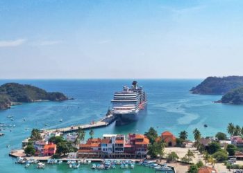 Princess Cruises detendrá las operaciones globales de sus 18 cruceros durante dos meses / También Viking suspende operaciones hasta el 1 de mayo