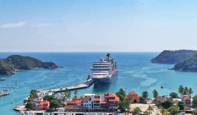 Princess Cruises detendrá las operaciones globales de sus 18 cruceros durante dos meses / También Viking suspende operaciones hasta el 1 de mayo