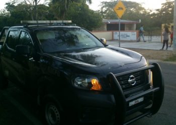 Detuvo SSP en Mérida a dos individuos que portaban sendas armas de fuego, luego de que éstos siguieron en automóvil a una persona que se sintió amenazada, según informó la corporación