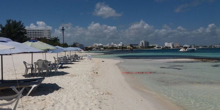 Zona Hotelera de Cancún, desierta