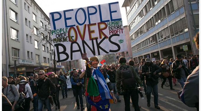 El modelo de explotación y precariedad laboral de la Riviera Maya juega con fuego: comienzan a lanzar a la calle a centenares de trabajadores