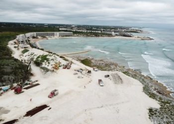 Piden a Semarnat detener mega proyecto hotelero en Chemuyil: destruirá la playa de Xcacel, advierten