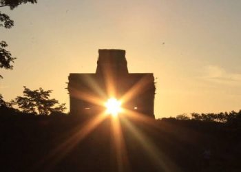 Monumentos arqueológicos de Teotihuacán y Chichén Itzá permanecen cerrados al público en general, a partir de ayer