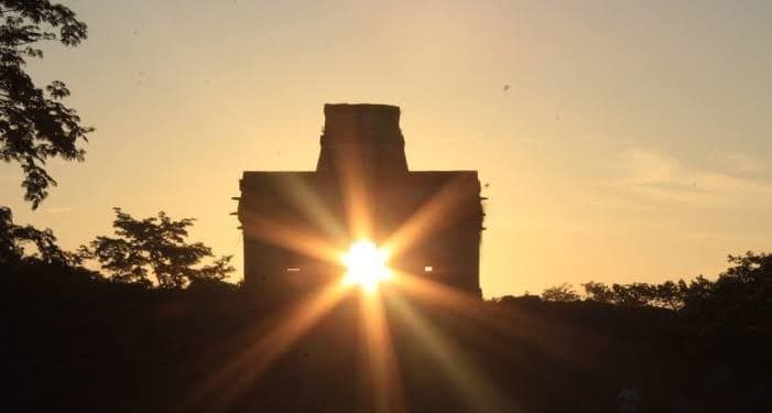 Monumentos arqueológicos de Teotihuacán y Chichén Itzá permanecen cerrados al público en general, a partir de ayer