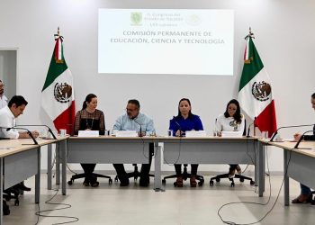 Aprueban en comisión contar con personal mayahablante en áreas de primer contacto