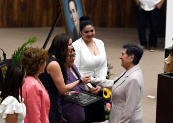 LXII Legislatura entrega el Reconocimiento “Consuelo Zavala Castillo”