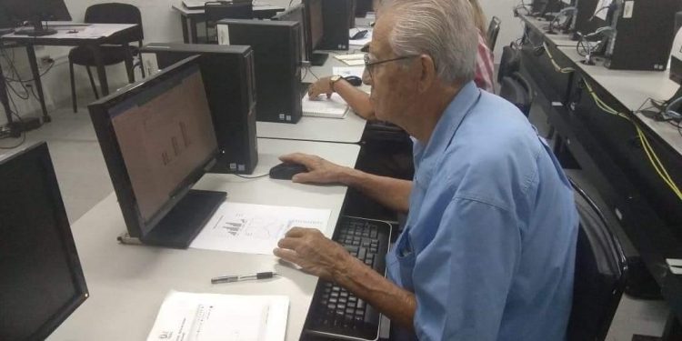 Utilizarán plataformas digitales para avanzar programas de estudios, en la UADY, dicen