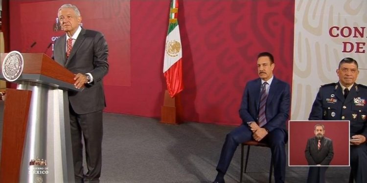 El gobernador de estado de Querétaro, Pancho Domínguez, da positivo por Coronavirus / También Adán López de Tabasco / Omar Fayad, fue el primero