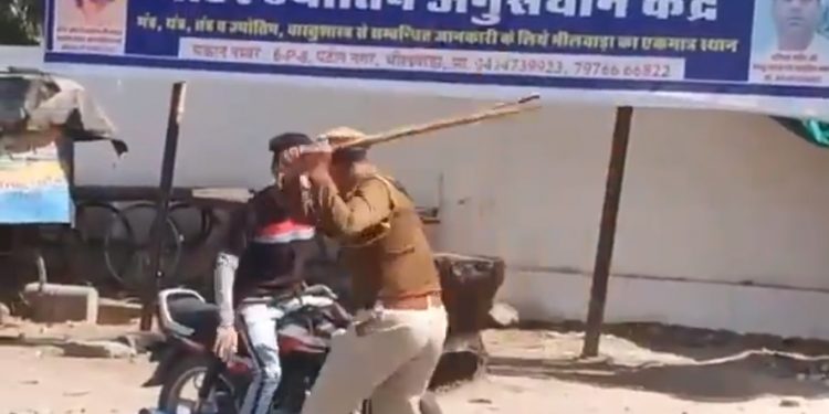 Gobierno de la India ordena a sus 1.300 millones de habitantes confinarse en sus hogares