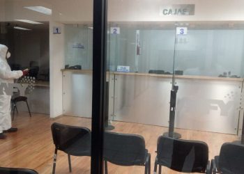 Limpieza profunda y desinfección para evitar la propagación del coronavirus en los edificios públicos, Unidades de Servicio Electrónico (USE) y ventanillas de atención en Yucatán del gobierno del Estado