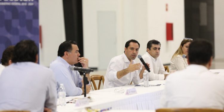 Gobernador Mauricio Vila Dosal pide a los empresarios yucatecos no despedir empleados ante contingencia por el coronavirus Covid-19