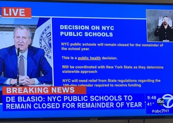 El alcalde de la ciudad de Nueva York, Bill de Blasio, anunció que las escuelas públicas permanecerán cerradas hasta septiembre