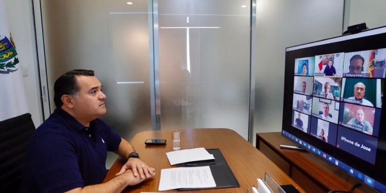 El alcalde Renán Barrera amplía apoyos a meridanos en el extranjero y migrantes ante la emergencia por el Covid-19