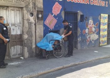 Persona fallece en la vía pública en el centro de Mérida, “convulsionada”, dice policía municipal