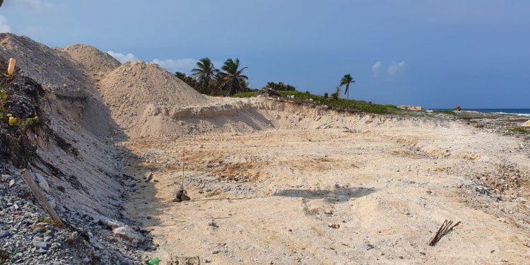 Desarrollo en Chemuyil, denominado “Obras complementarias para el desarrollo de servicios turísticos” viola lo que establece el Programa de Ordenamiento Ecológico Territorial  de la Región denominada Corredor Cancún Tulum: Gema